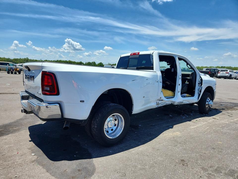 61662636 :رقم المزاد ، 3C63RRGJXSG525871 vin ، 2025 Ram 3500 مزاد بيع