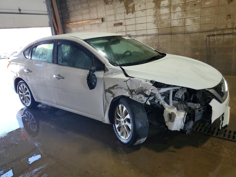 Продаж на аукціоні авто 2018 Nissan Sentra, vin: 3N1AB7AP4JL658981, номер лоту: 61376466