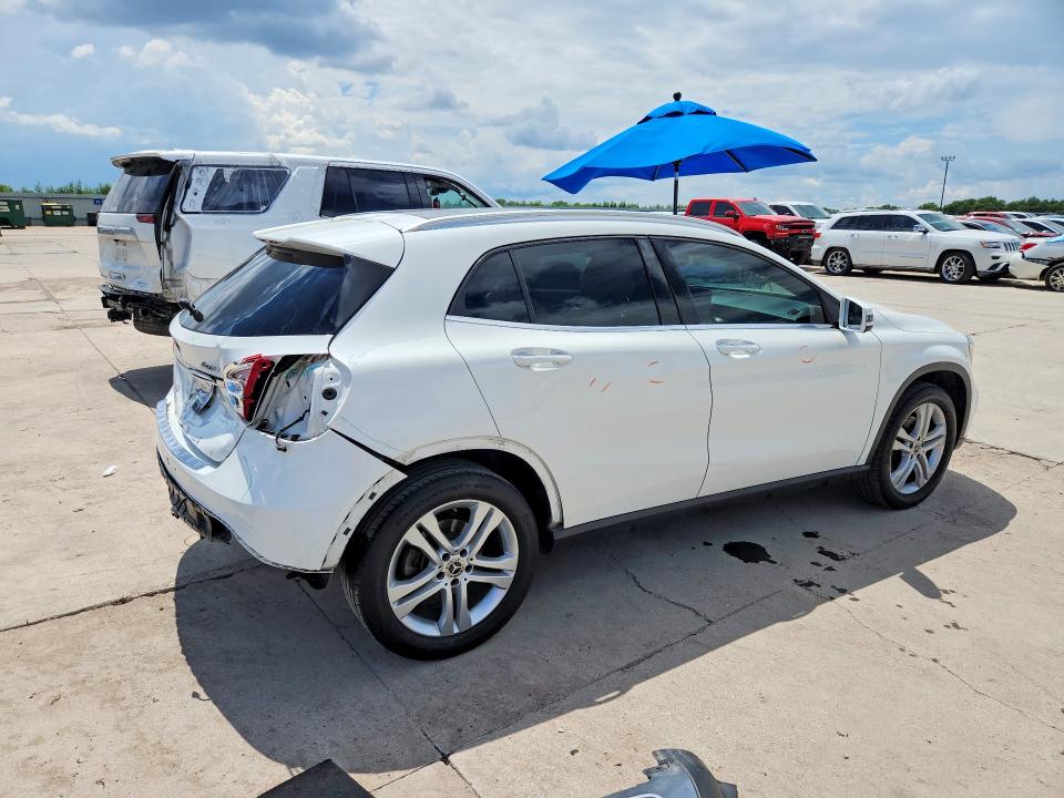60491376 :رقم المزاد ، WDCTG4GB9LU022237 vin ، 2020 Mercedes-benz Gla مزاد بيع