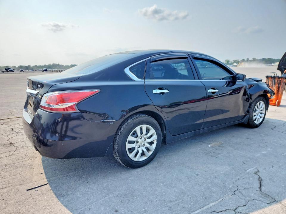 2015 Nissan Altima მანქანა იყიდება აუქციონზე, vin: 1N4AL3AP6FC473388, აუქციონის ნომერი: 63192916
