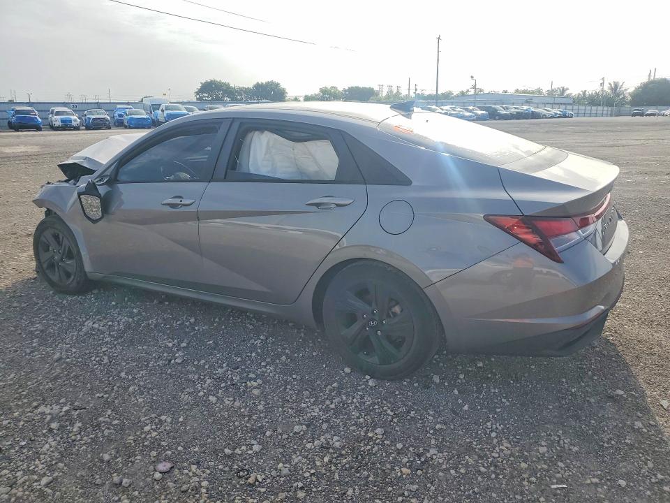 60682956 :رقم المزاد ، KMHLM4AG1NU345618 vin ، 2022 Hyundai Elantra مزاد بيع