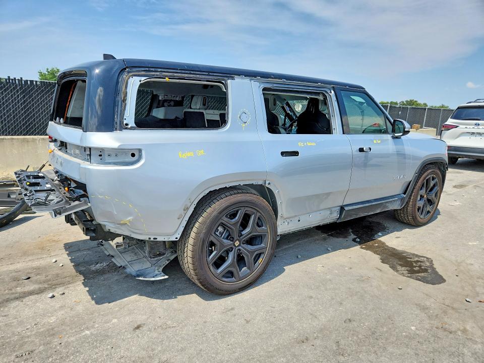 Продажа на аукционе авто 2024 Rivian R1s, vin: 7PDSGCBA9RN041425, номер лота: 61918686