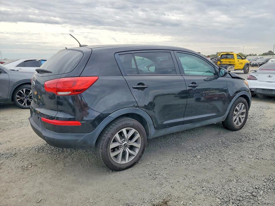 60836156 :رقم المزاد ، KNDPB3AC9F7745607 vin ، 2015 Kia Sportage مزاد بيع