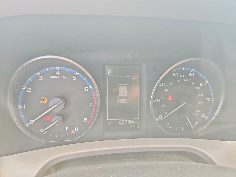 62140336 :رقم المزاد ، 2T3WFREV3JW405753 vin ، 2018 Toyota Rav4 مزاد بيع