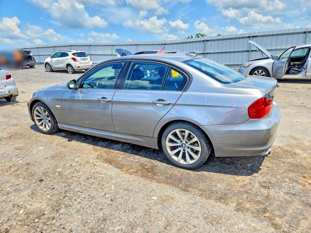60254696 :رقم المزاد ، WBAPK5C58BA662321 vin ، 2011 Bmw 328 مزاد بيع