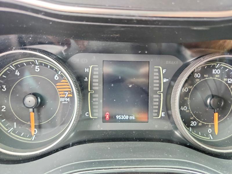 62255276 :رقم المزاد ، 1C4PJMCBXKD213873 vin ، 2019 Jeep Cherokee مزاد بيع