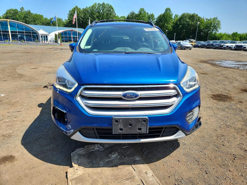 Продажа на аукционе авто 2018 Ford Escape, vin: 1FMCU9H91JUB63402, номер лота: 62459046