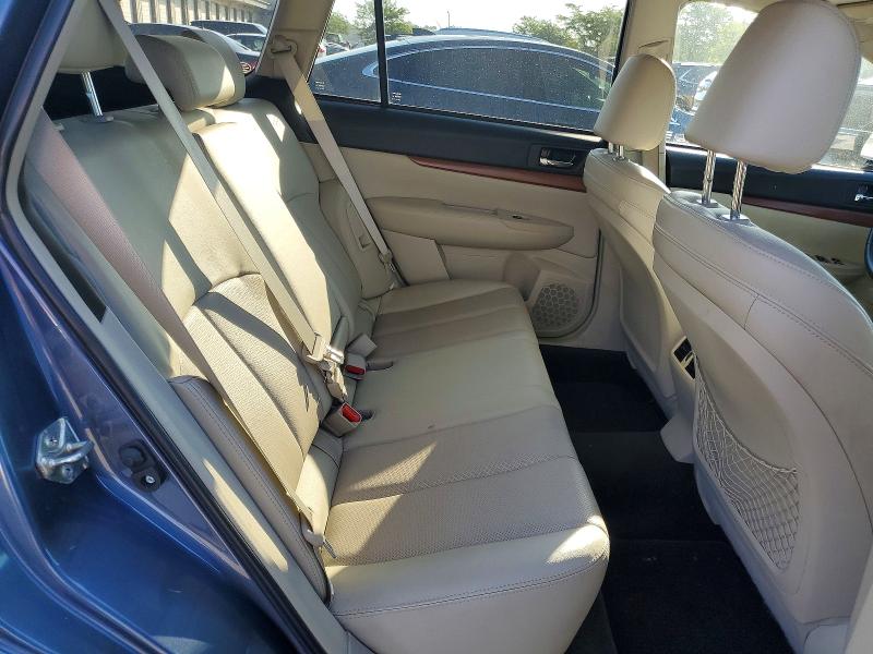 60748926 :رقم المزاد ، 4S4BRCMC1E3222777 vin ، 2014 Subaru Outback مزاد بيع