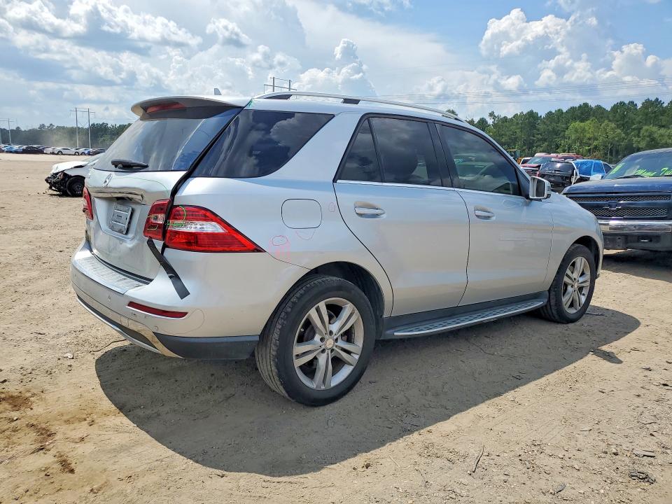 2013 Mercedes-benz Ml მანქანა იყიდება აუქციონზე, vin: 4JGDA5JB4DA144190, აუქციონის ნომერი: 59363026