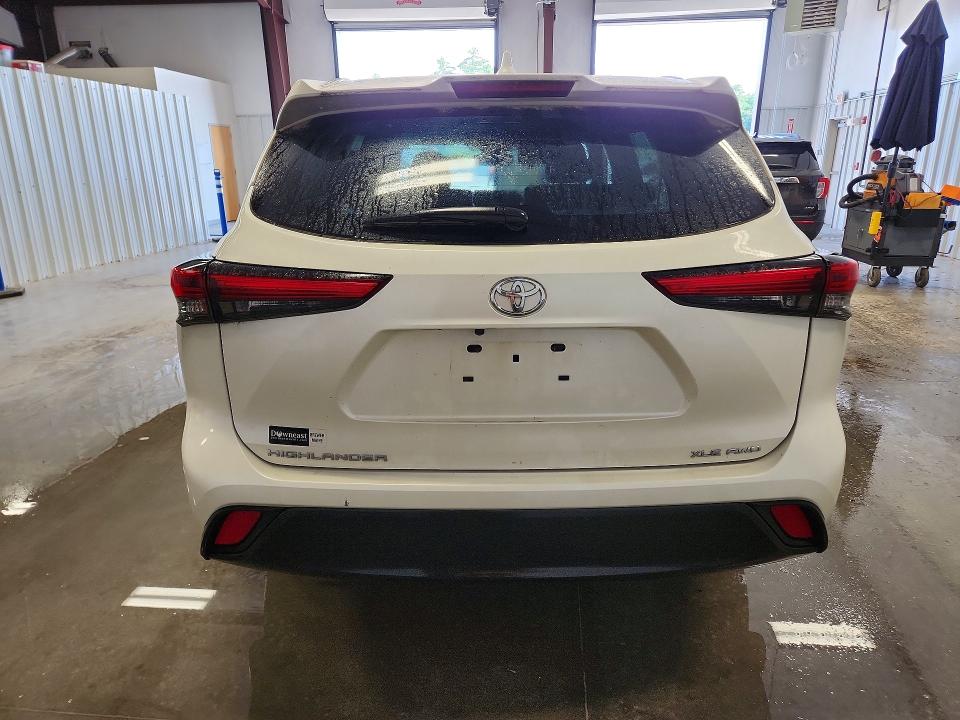 Aukcja sprzedaży 2021 Toyota Highlander, vin: 5TDGZRBH5MS102120, numer aukcji: 60182496