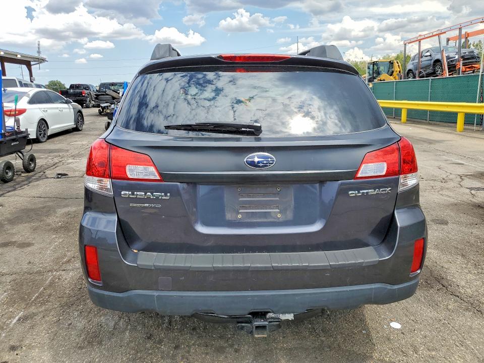 62718376 :رقم المزاد ، 4S4BRCCCXA3333209 vin ، 2010 Subaru Outback مزاد بيع