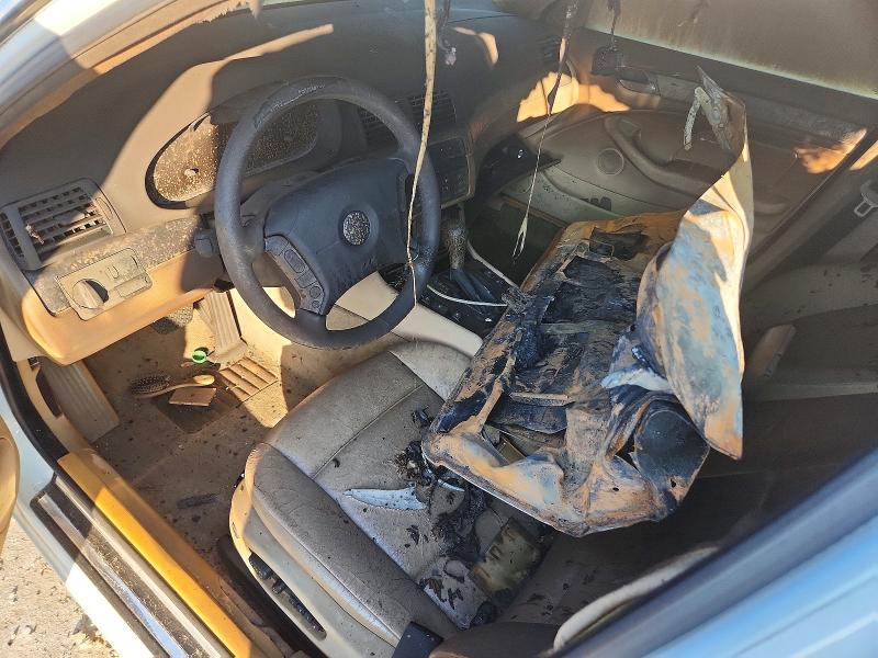 61667756 :رقم المزاد ، WBAEV53464KM38256 vin ، 2004 Bmw 330 مزاد بيع