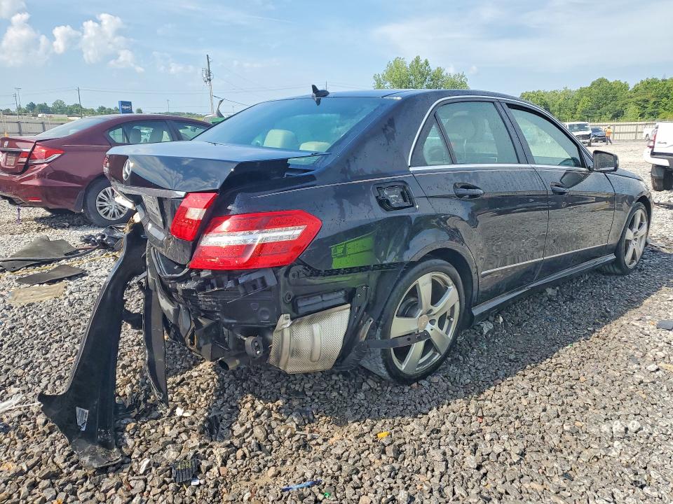 60380646 :رقم المزاد ، WDDHF5GB4AA045868 vin ، 2010 Mercedes-benz E مزاد بيع