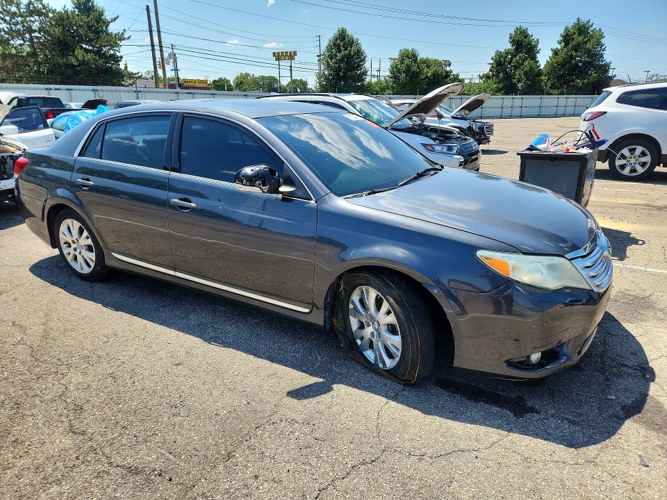 61221416 :رقم المزاد ، 4T1BK3DB0BU413060 vin ، 2011 Toyota Avalon مزاد بيع