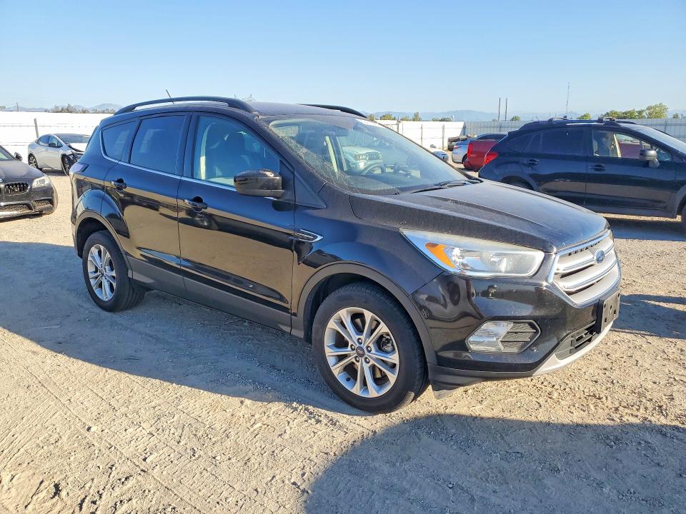 Продажа на аукционе авто 2018 Ford Escape, vin: 1FMCU9GD3JUA99482, номер лота: 60475556