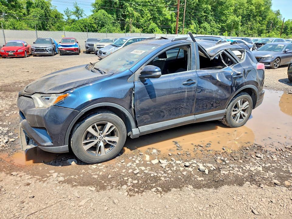 2018 Toyota Rav4 მანქანა იყიდება აუქციონზე, vin: JTMRFREV7JJ745368, აუქციონის ნომერი: 61965226