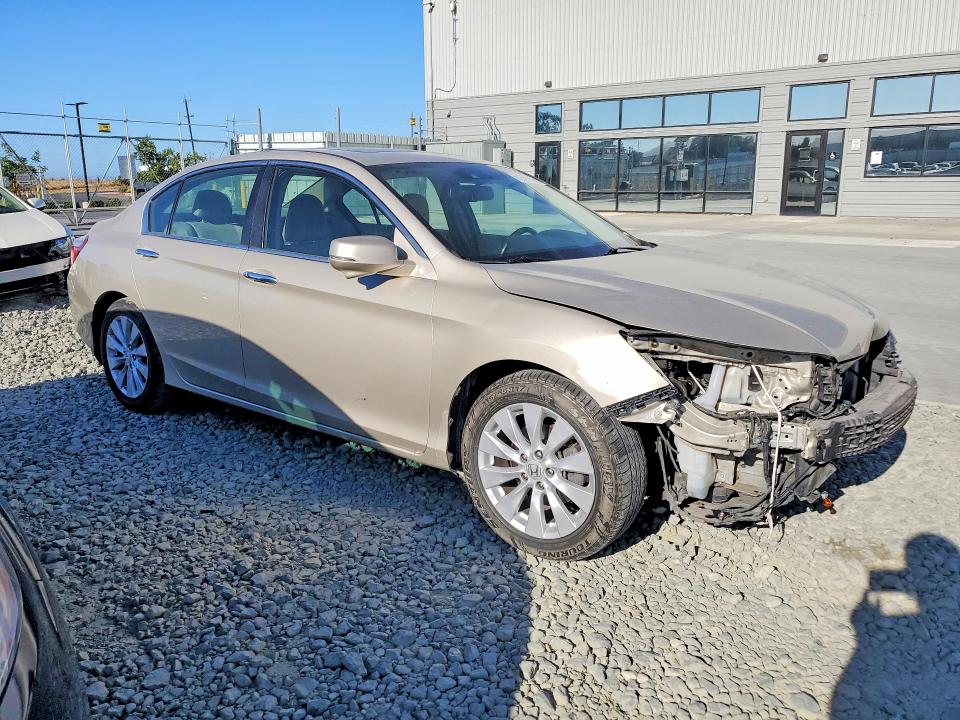 2014 Honda Accord მანქანა იყიდება აუქციონზე, vin: 1HGCR2F89EA104825, აუქციონის ნომერი: 61056456
