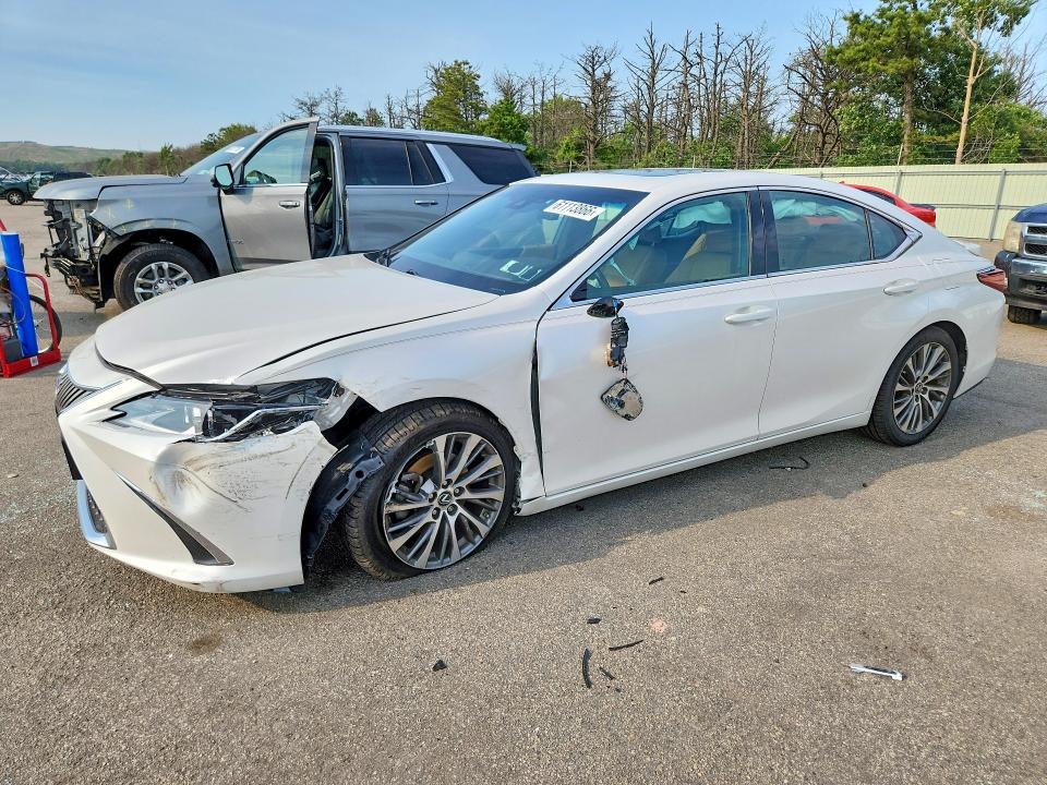 2020 Lexus Es მანქანა იყიდება აუქციონზე, vin: 58ADZ1B16LU073216, აუქციონის ნომერი: 61113866