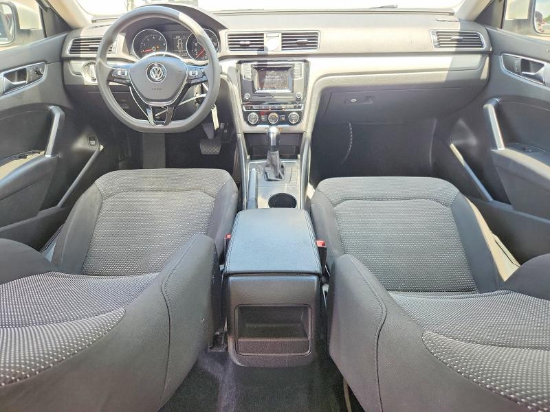 Продажа на аукционе авто 2017 Volkswagen Passat, vin: 1VWAT7A33HC002703, номер лота: 60312896