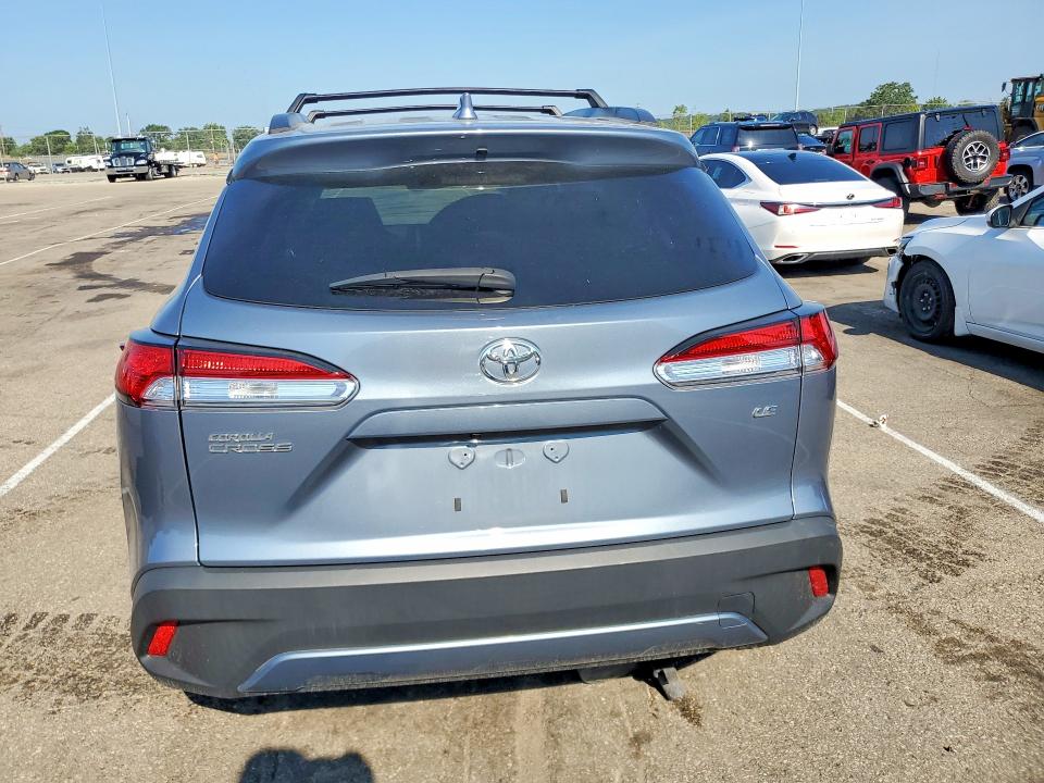 61062876 :رقم المزاد ، 7MUCAAAG4PV045807 vin ، 2023 Toyota Corolla Cross مزاد بيع