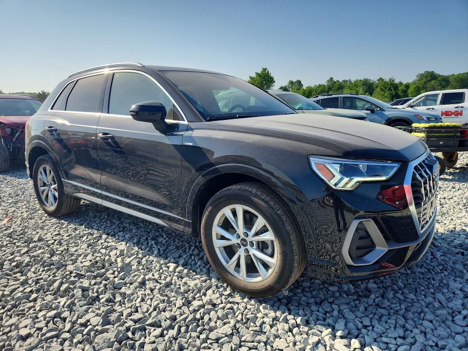 58924346 :رقم المزاد ، WA1DECF39R1198309 vin ، 2024 Audi Q3 مزاد بيع