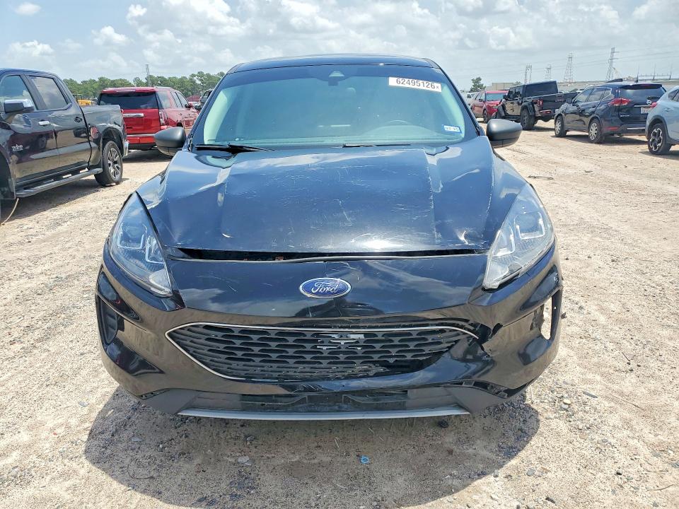 62495126 :رقم المزاد ، 1FMCU0G6XNUB84905 vin ، 2022 Ford Escape مزاد بيع