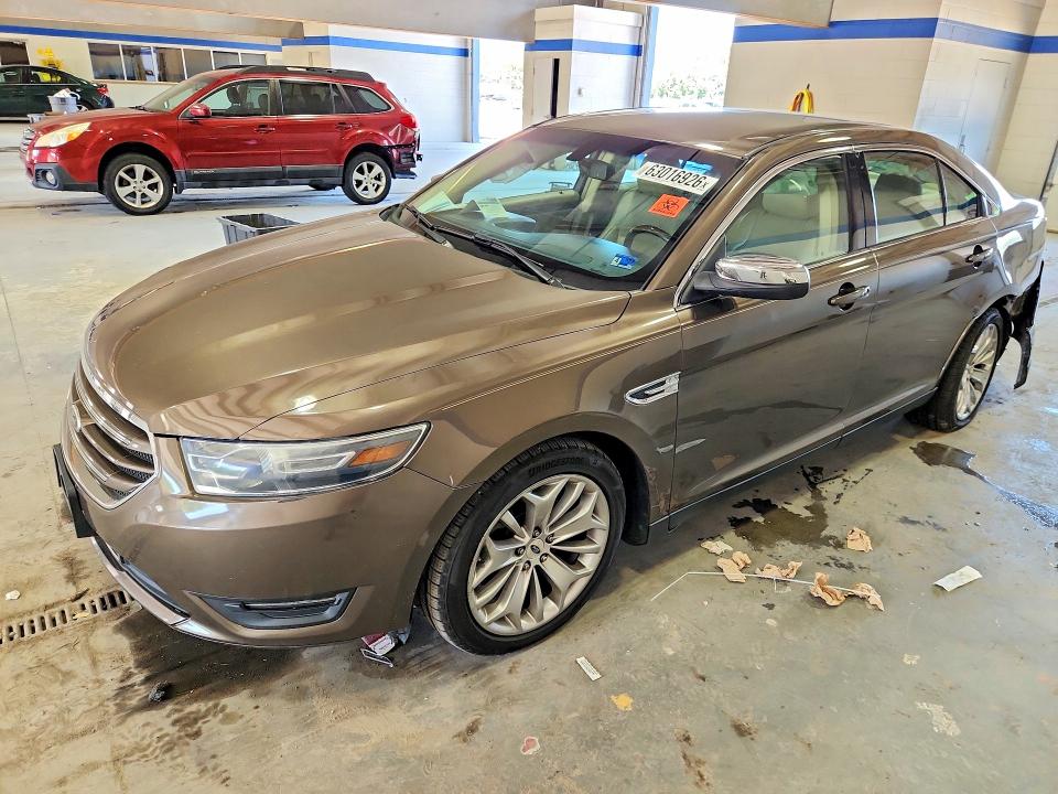 Продажа на аукционе авто 2015 Ford Taurus, vin: 1FAHP2F88FG101218, номер лота: 63016926