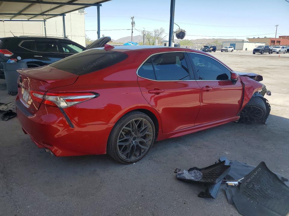 62692866 :رقم المزاد ، 4T1B11HK5KU293435 vin ، 2019 Toyota Camry مزاد بيع