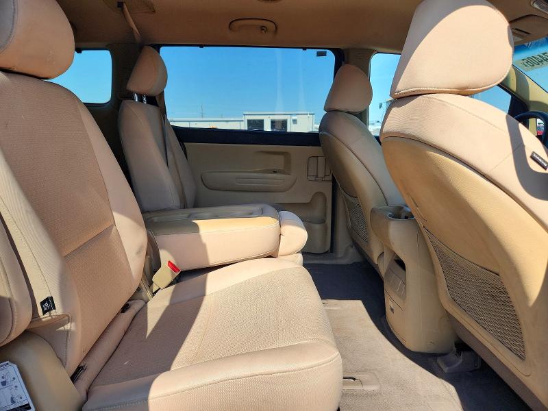 59874406 :رقم المزاد ، KNDMB5C15G6082795 vin ، 2016 Kia Sedona مزاد بيع