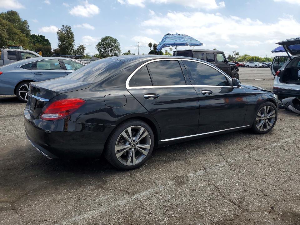 2018 Mercedes-benz C მანქანა იყიდება აუქციონზე, vin: 55SWF4JBXJU238231, აუქციონის ნომერი: 59705986