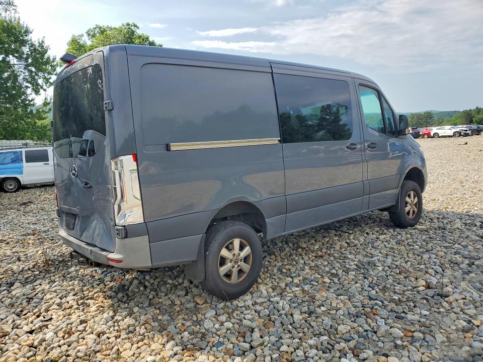 41635066 :رقم المزاد ، W1W4EBVY2MT060111 vin ، 2021 Mercedes-benz Sprinter مزاد بيع