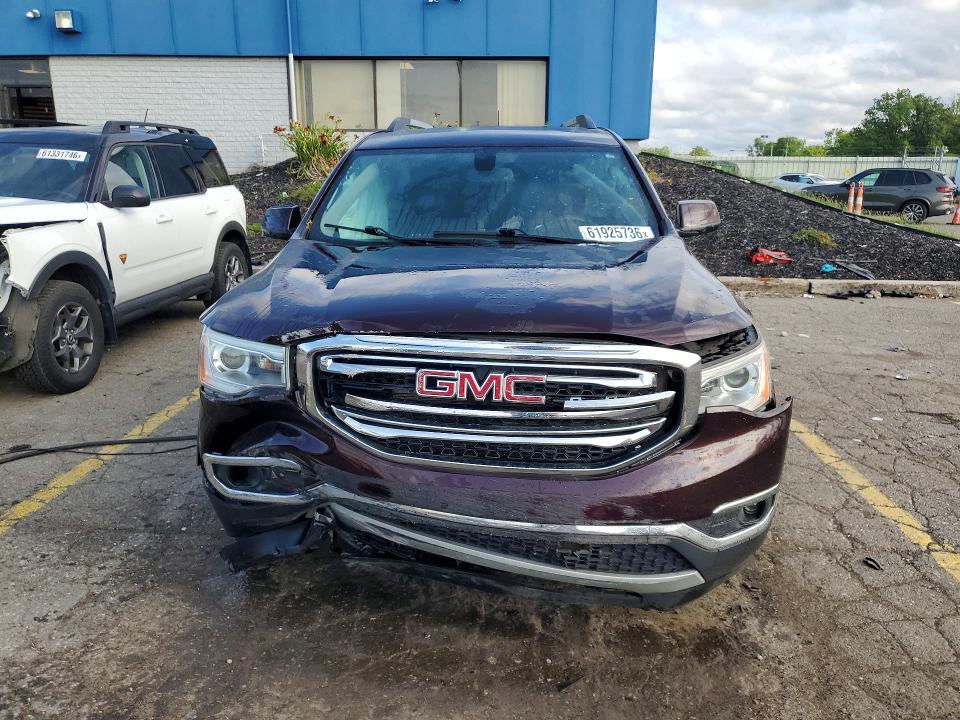 61925736 :رقم المزاد ، 1GKKNULS4JZ116060 vin ، 2018 Gmc Acadia مزاد بيع