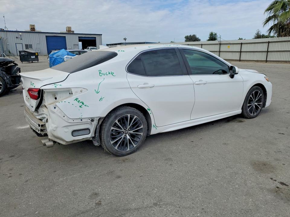 60995656 :رقم المزاد ، 4T1G11AK1LU312046 vin ، 2020 Toyota Camry مزاد بيع