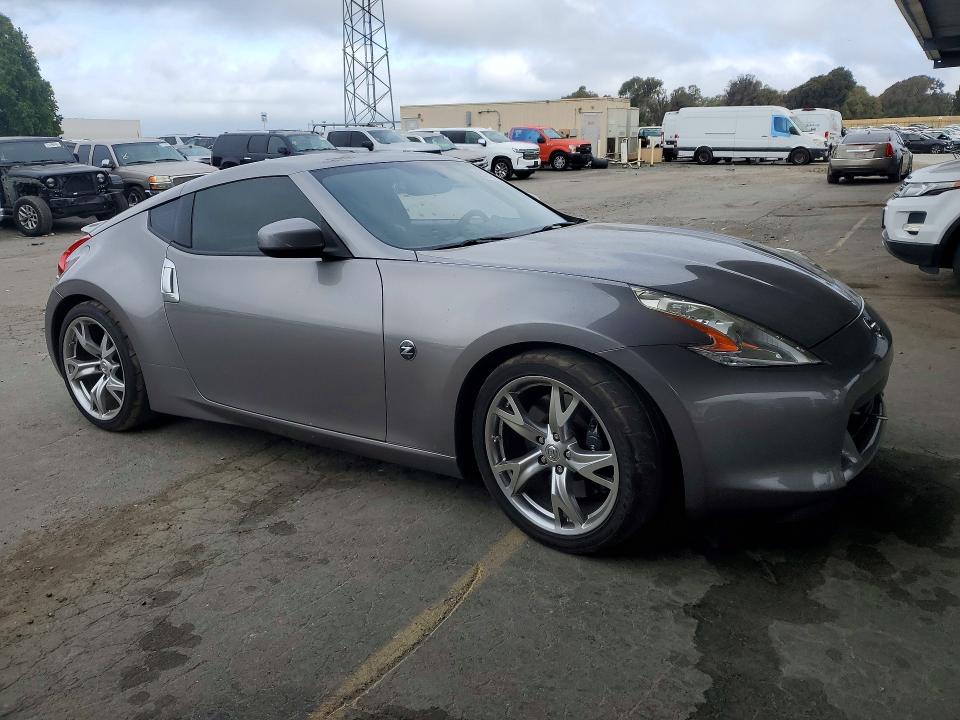60202056 :رقم المزاد ، JN1AZ4EH6AM500032 vin ، 2010 Nissan 370z مزاد بيع