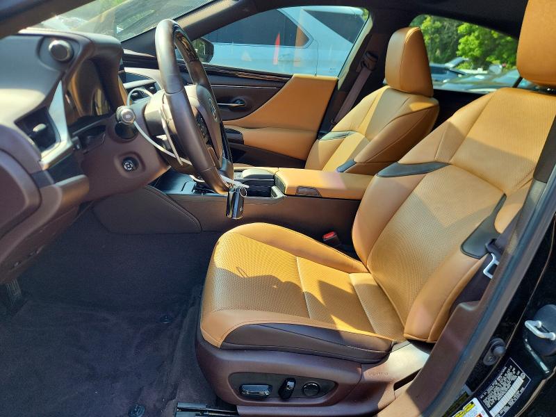 60765106 :رقم المزاد ، 58ADZ1B15LU078844 vin ، 2020 Lexus Es مزاد بيع