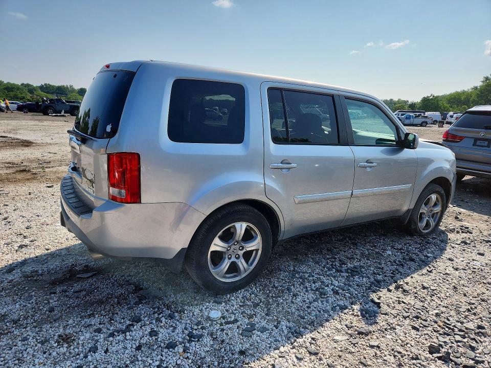 62744666 :رقم المزاد ، 5FNYF4H77DB023597 vin ، 2013 Honda Pilot مزاد بيع