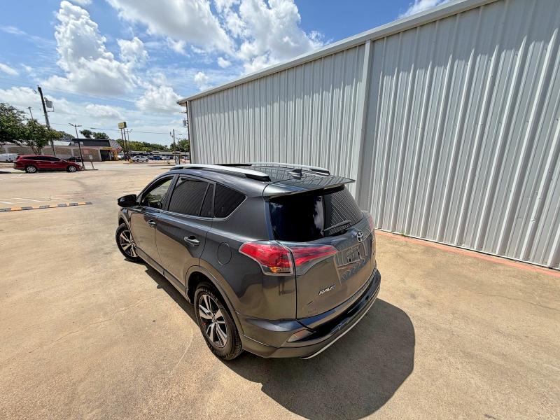 2017 Toyota Rav4 მანქანა იყიდება აუქციონზე, vin: JTMWFREV8HJ711890, აუქციონის ნომერი: 61814086