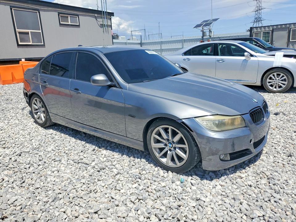 60896756 :رقم المزاد ، WBAPH7G54ANM52486 vin ، 2010 Bmw 328 مزاد بيع