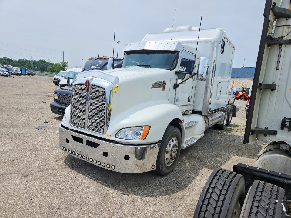 62071946 :رقم المزاد ، 1XKAD49XXDJ364396 vin ، 2013 Kenworth Construction مزاد بيع