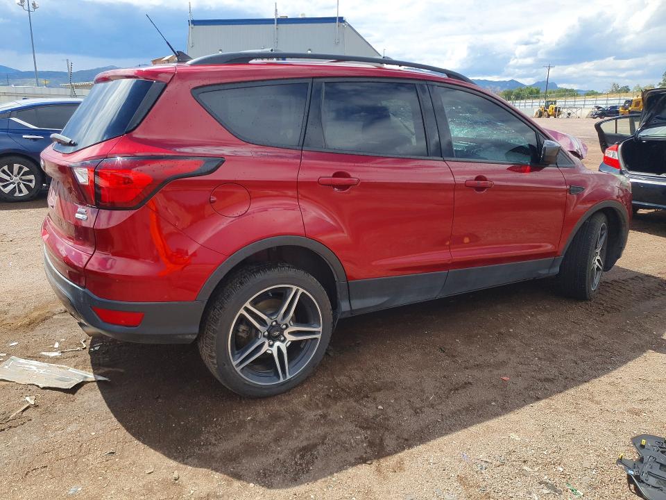 Продажа на аукционе авто 2019 Ford Escape, vin: 1FMCU9HD6KUC04225, номер лота: 62519336