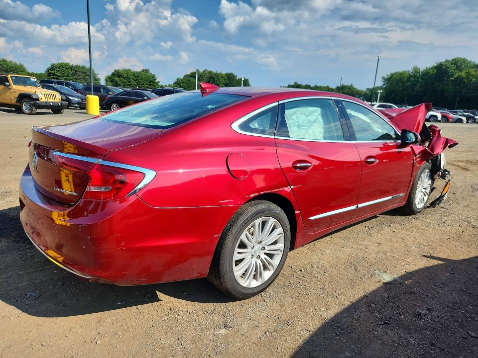 62481806 :رقم المزاد ، 1G4ZP5SZ3JU117783 vin ، 2018 Buick Lacrosse مزاد بيع