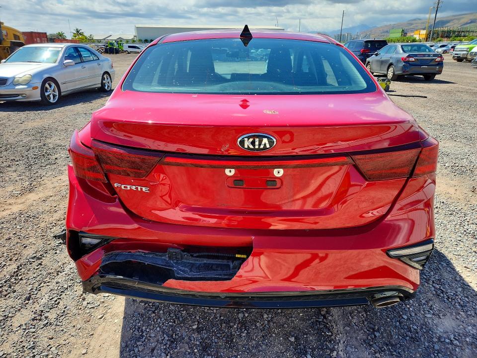 2019 Kia Forte მანქანა იყიდება აუქციონზე, vin: 3KPF24AD2KE121247, აუქციონის ნომერი: 61174826