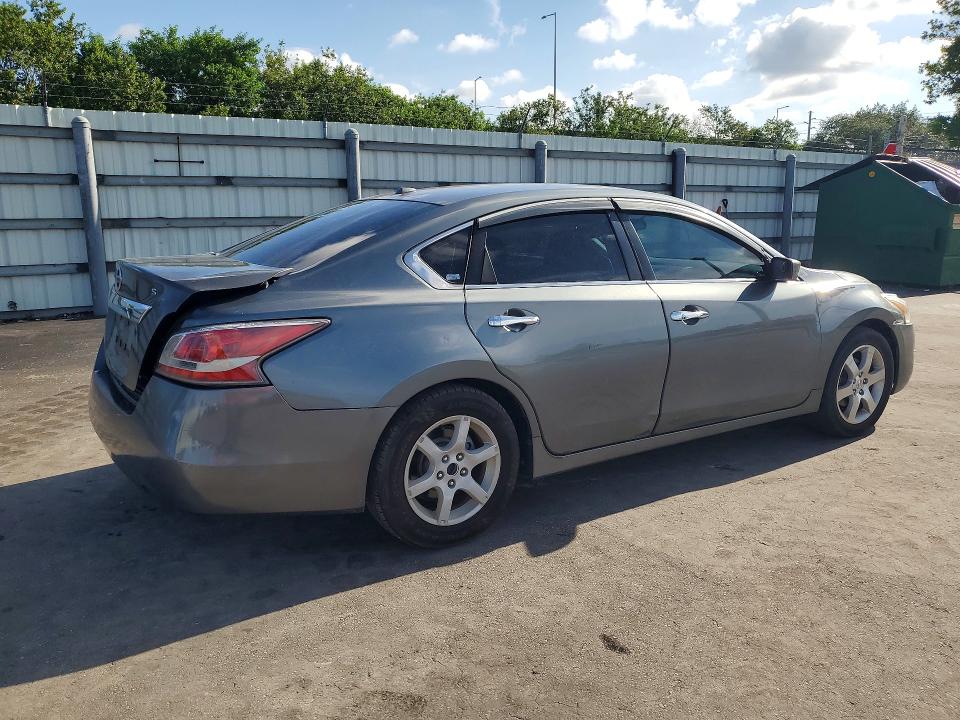 63043246 :رقم المزاد ، 1N4AL3AP3FN366237 vin ، 2015 Nissan Altima مزاد بيع