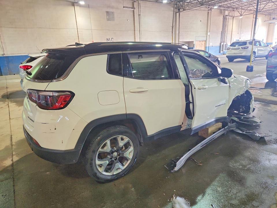 61514146 :رقم المزاد ، 3C4NJDCB6MT500504 vin ، 2021 Jeep Compass مزاد بيع