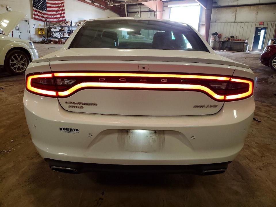 61597886 :رقم المزاد ، 2C3CDXJGXFH760127 vin ، 2015 Dodge Charger مزاد بيع