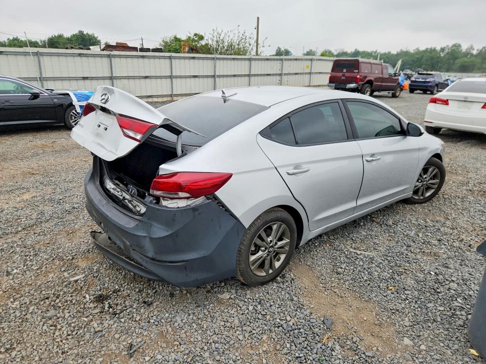 62913276 :رقم المزاد ، 5NPD84LF9JH286470 vin ، 2018 Hyundai Elantra مزاد بيع