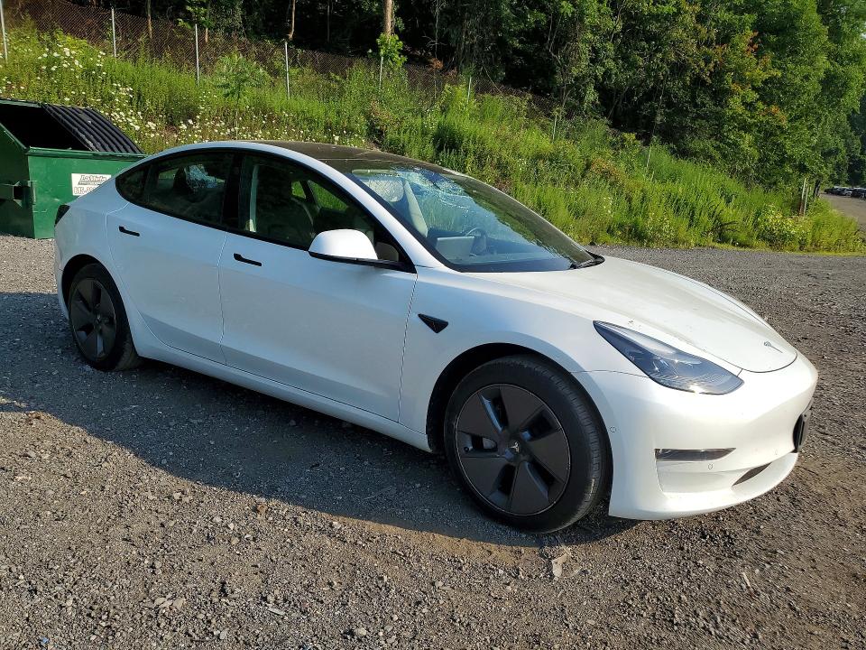 Продаж на аукціоні авто 2022 Tesla Model 3, vin: 5YJ3E1EB5NF207796, номер лоту: 61078596