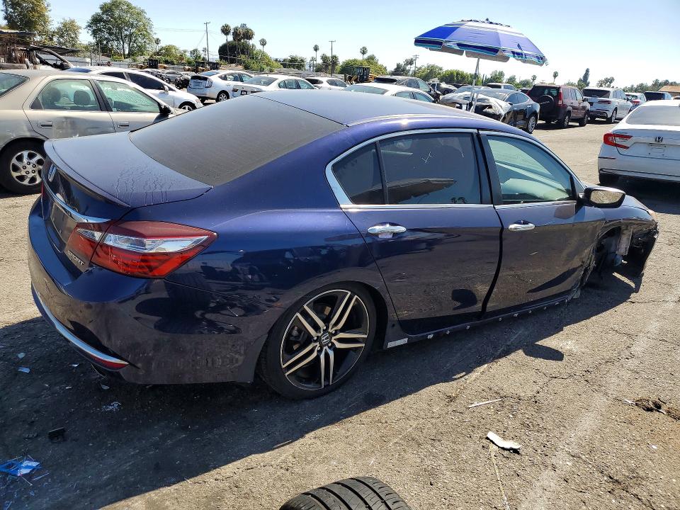 Aukcja sprzedaży 2017 Honda Accord, vin: 1HGCR2F5XHA128335, numer aukcji: 60512256