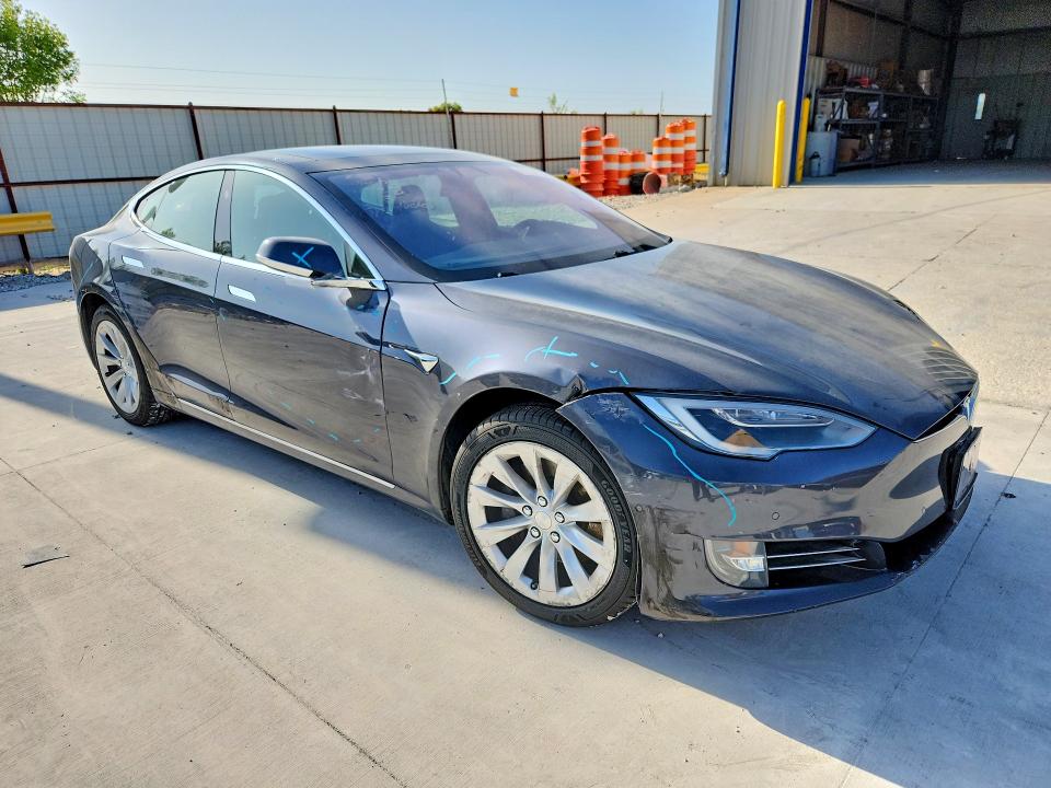 Aukcja sprzedaży 2016 Tesla Model S, vin: 5YJSA1E16GF171523, numer aukcji: 61872106
