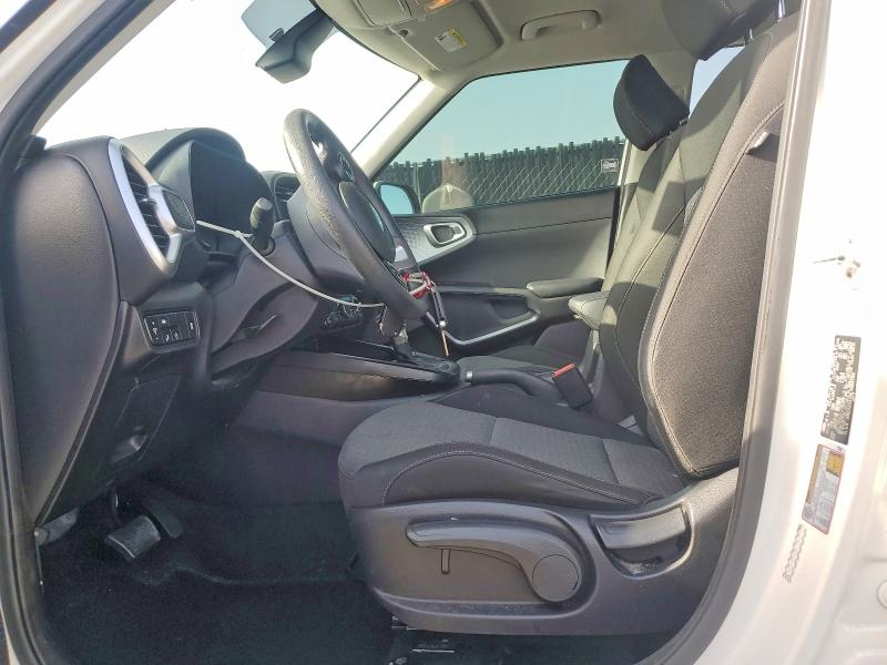 60050726 :رقم المزاد ، KNDJ23AU9L7003735 vin ، 2020 Kia Soul مزاد بيع